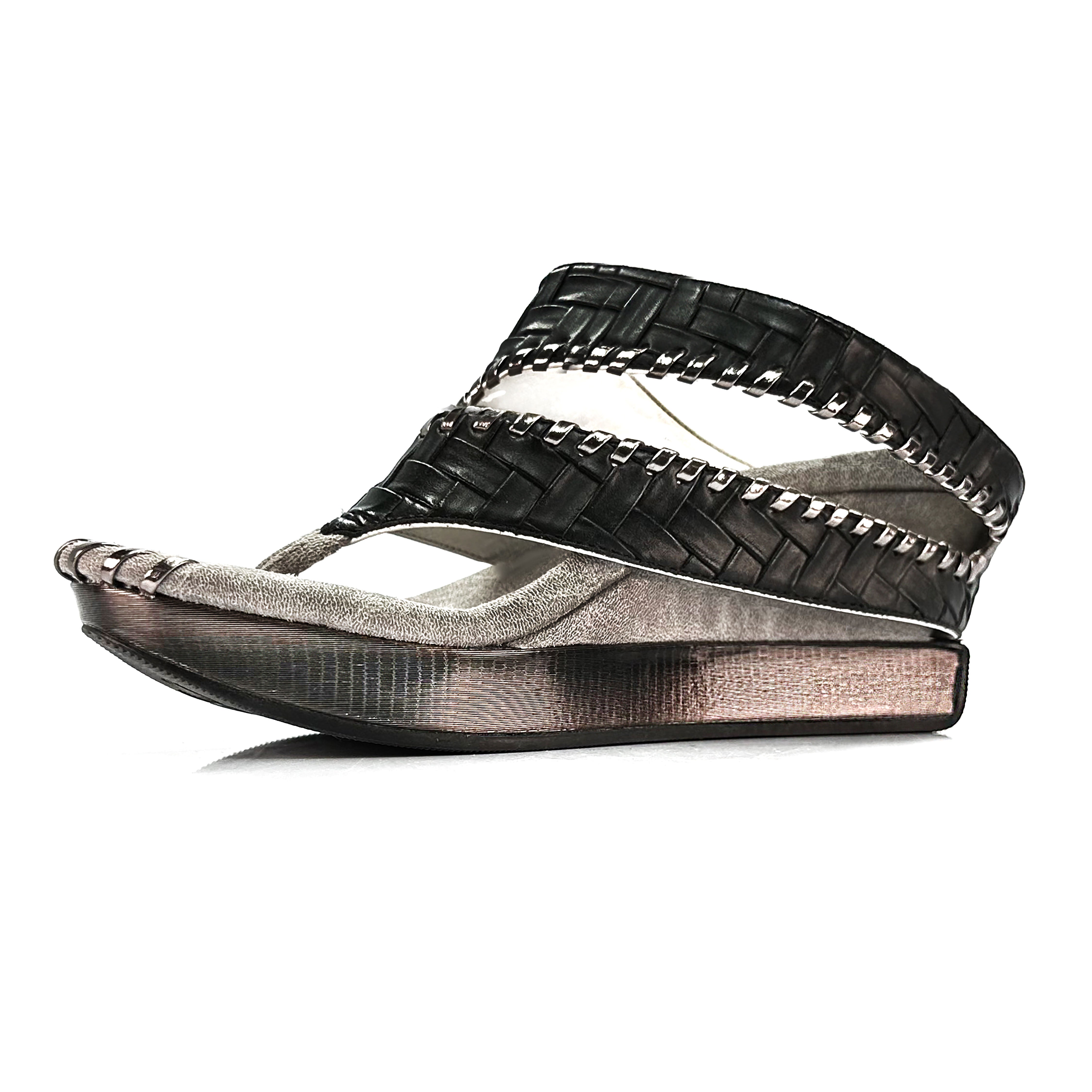 Reversable wedge sandals, black and white