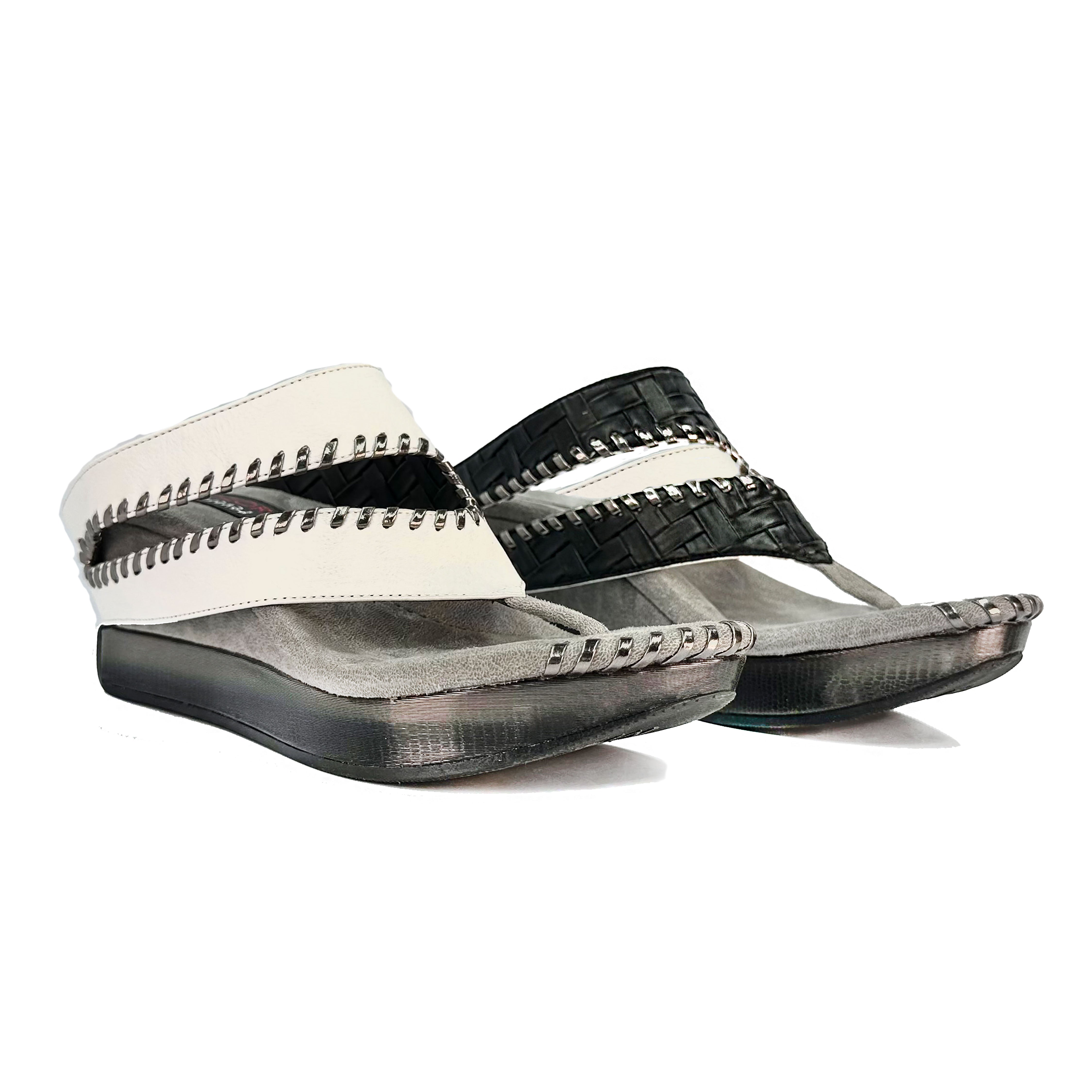 Reversable wedge sandals, black and white