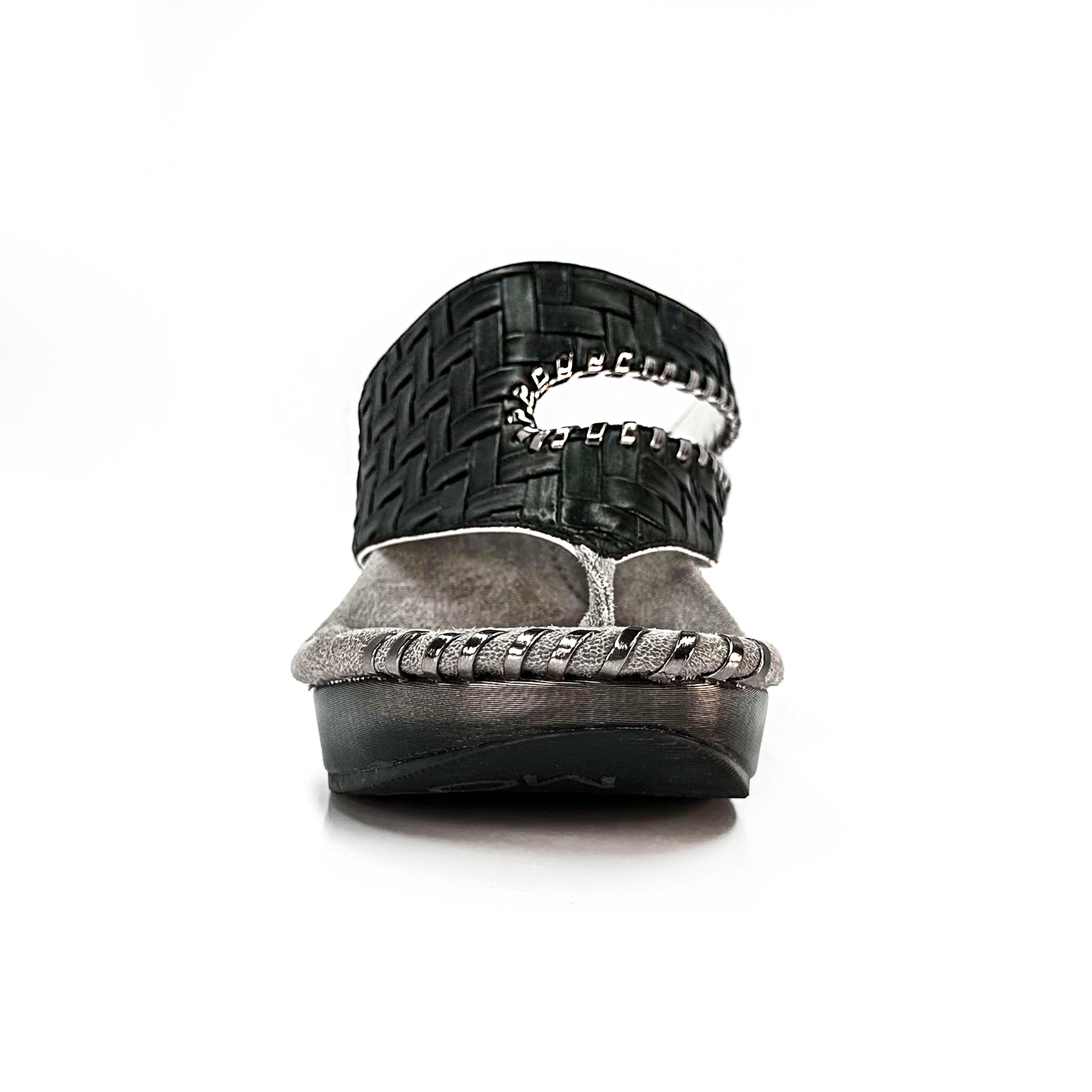 Reversable wedge sandals, black and white