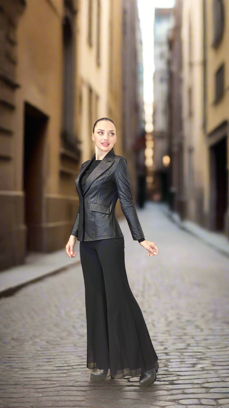 Women’s Vegan Leather Modern Blazer – Sleek & Timeless