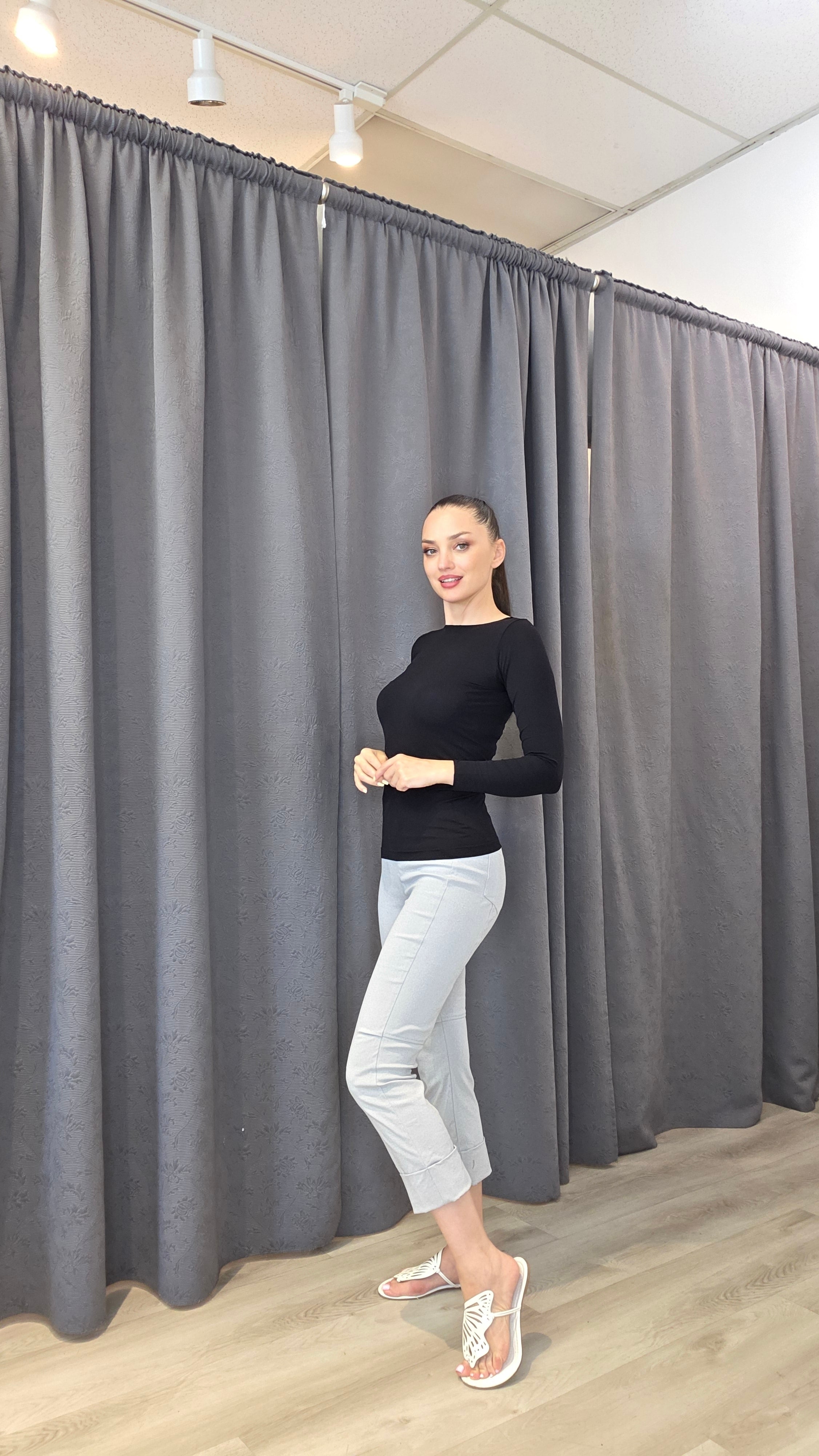 Women’s Best-Fitting Stretch Pants – Front Zipper, Petite & Mid-Height Fit