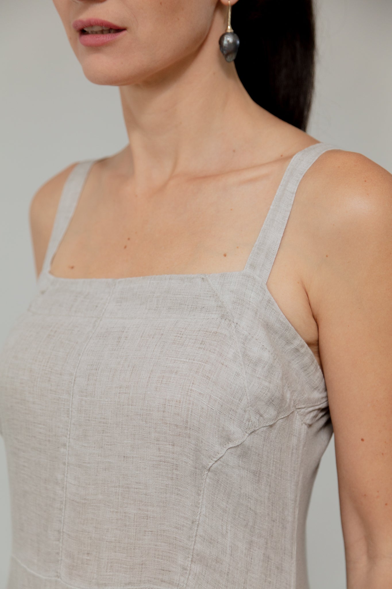 Best Fit Linen Dress | Italian Linen Women's Summer Dress S / Charcoal Best Fit Linen Dress | Italian Linen Women's Summer Dress S / Charcoal